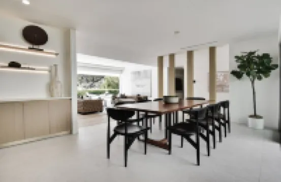 Breathtaking Views and Luxurious Pool - Stunning California Villa