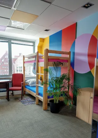 Hostel Szafarnia 10 Bed&Breakfast Отели рядом с достопримечательностью «Длинный Рынок»