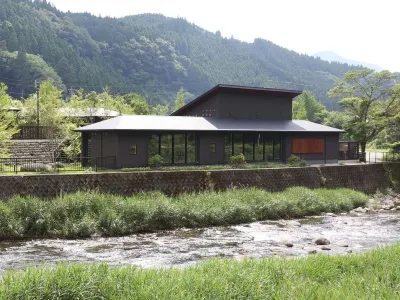 Okuyame Bettei Yabenomori Отели рядом с достопримечательностью «Yame Chuo Tea Garden»