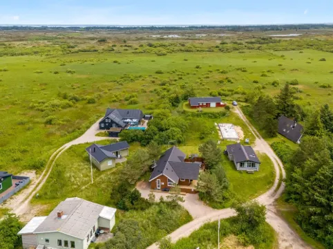 "Svenny" - 800m from the Sea