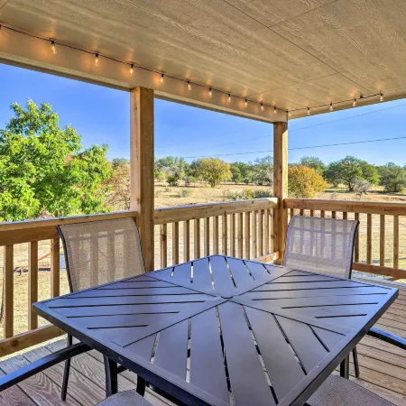 Cozy Fredericksburg Studio Near Wineries!