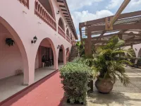 Sasaki Apartments Hotels in Eagle Beach