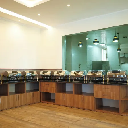 Crescent International Hotel