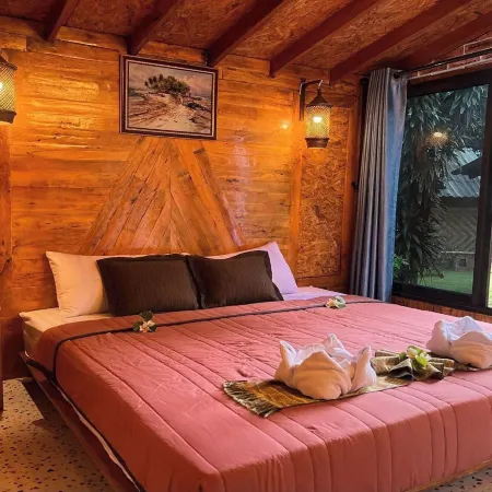 Klong Jark Bungalows Отели рядом с достопримечательностью «Bamboo Beach»
