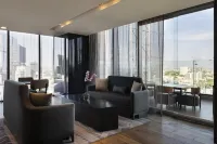 Hilton Guadalajara Midtown - 5-Star