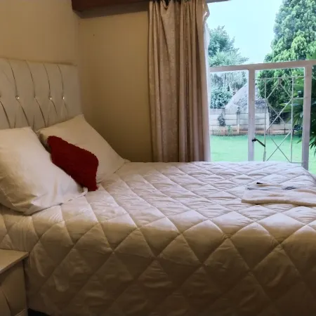 JM TOURS & SAFARIS GUEST House