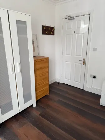 Uxbridge Brunel Uni En-suite Room 2 Отели в г. Аксбридж