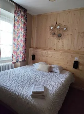 르 코메르스 도펠리 Cascade des Molieres 주변 호텔