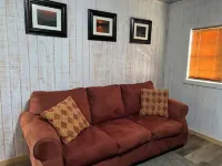 Cozy Tiny Home Cabin Near Lake Greeson & Kirby Landing – Pet-Friendly! Hotels in Pike County