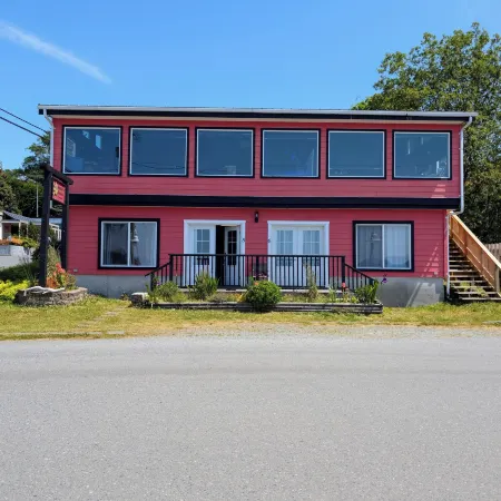 Gordie's Inn & Suites