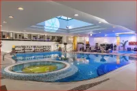 Al Raha Beach Resort and Spa - Swimmingpools