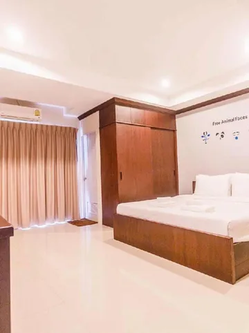 รูปภาพของเดอะ กลาสเฮ้าส์ เพลส