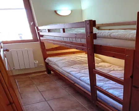 Apartment for 6 people with 2 rooms Hotels in Termignon