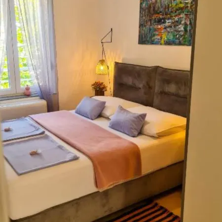 Apartment Torre Senj - Two Bedroom Apartment with Balcony and Mountain View