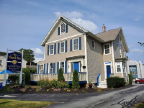 The Niantic Inn Hotels in Niantic