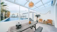 Pohang Uni’s Ocean Pool Villa