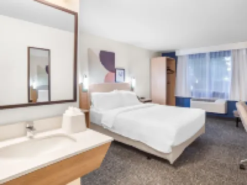 Spark by Hilton Kent Seattle Hotels in Kent