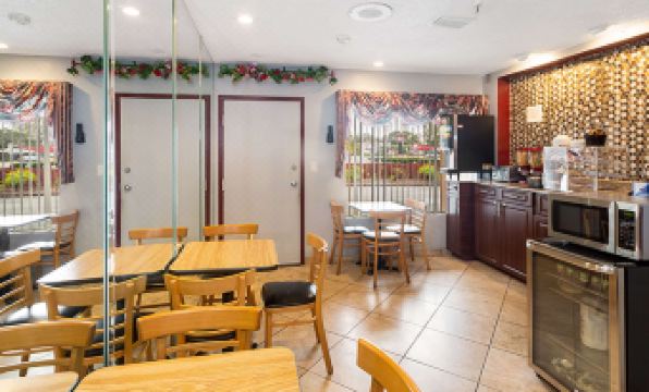 Magnuson Hotel Bradenton