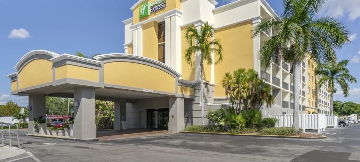 Holiday Inn Express CAPE CORAL-FORT MYERS AREA by IHG Hotels in Lee County