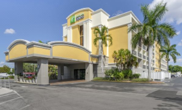 Holiday Inn Express CAPE CORAL-FORT MYERS AREA by IHG