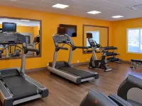 ホリデイ イン エクスプレス & スイーツ レキシントン ミッドタウン - I-75 by IHG レキシントンのホテル