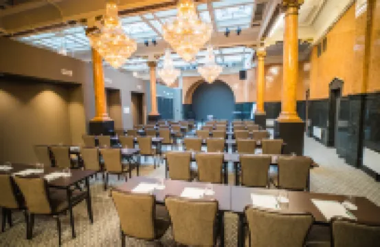 歐普斯十六酒店