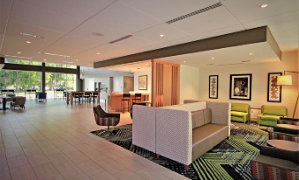 Holiday Inn Express & Suites OCALA by IHG