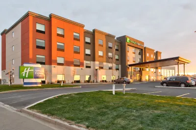 Holiday Inn Express & Suites NORTH BATTLEFORD by IHG Hotels in 