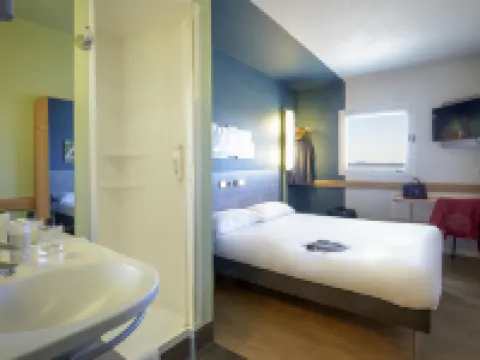 Ibis Budget Marseille l'Estaque Hotels in Le Rove