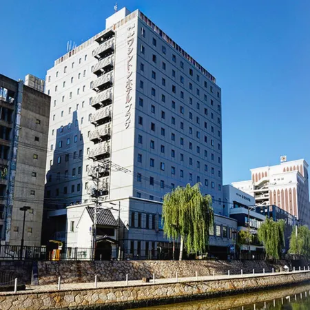 Hakata Nakasu Washington Hotel Plaza Отели рядом с достопримечательностью «Железнодорожный вокзал Охаси»