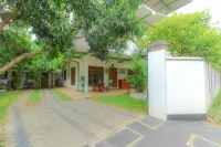 Castle Resort Yala Hotels in Debarawewa