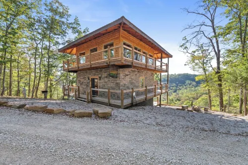 Sunsets 4ever Cabin- 360 views 2-bedroom cabin with WiFi & Hot Tub