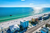 OCEANFRONT 5⭐3BR/2BA/6BED_Heated Pool_180 View Patio_ Beach Gear - Wifi