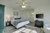 Bokeelia Island Oasis Waterfront, Private Dock! - 3-Star