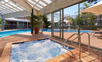 Broadwater Resort Como