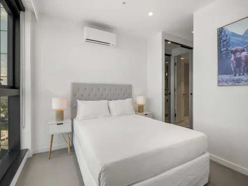 High-Rise 3-Bed Apartment with Premium Amenities