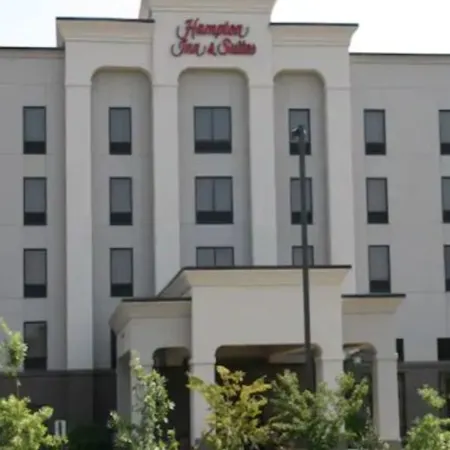 Hampton Inn & Suites Chesapeake-Square Mall
