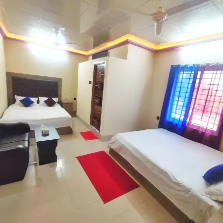 Hotel Travellers Inn
