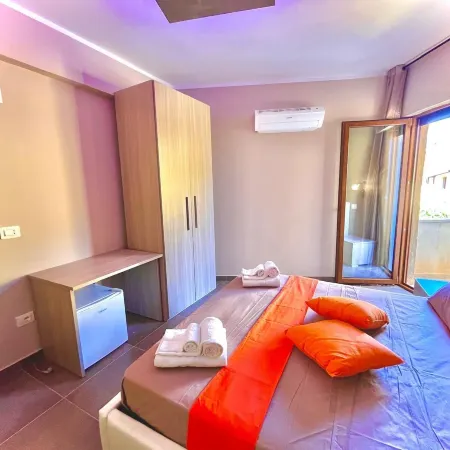 Comfy Holiday Rooms