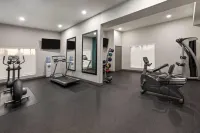 俄克拉荷馬城穆爾拉昆塔温德姆套房酒店 - 健身室/gym room