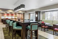 Hampton Inn Middletown - parking