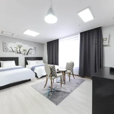 Jin Arirang Hostel Отели рядом с достопримечательностью «Мост Кобуксон»