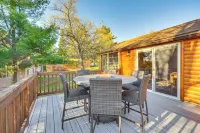 Lakefront Cabin w/ Dock, Fire Pits in Danbury! - Wifi