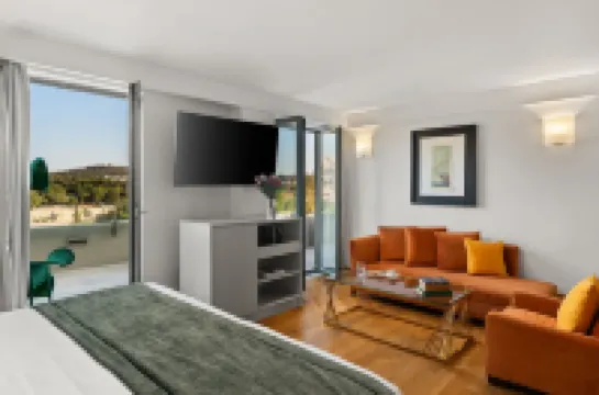 Athenaeum Eridanus Luxury Hotel