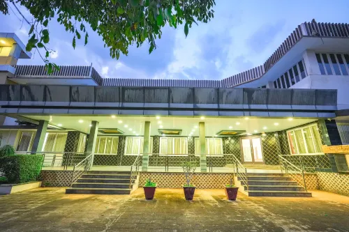 Mount Retreat Resorts - Madurai - 3-Star