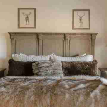 59 - Eagles Peak Lodge 4 Bedroom Home Rooms