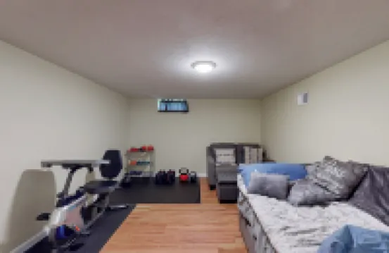 Work & Play! Home 1 Mi to Dtwn & Central Market