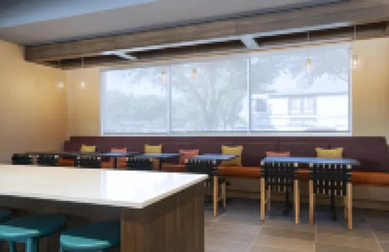 Tru by Hilton Irving DFW South