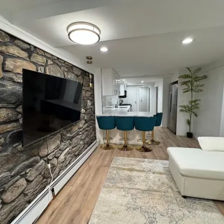 Luxe 1BR Oasis - Prime NY Stay