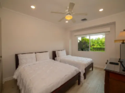 Del Mar 4M 3 bdr Garden View in Los Suenos エラドゥラのホテル